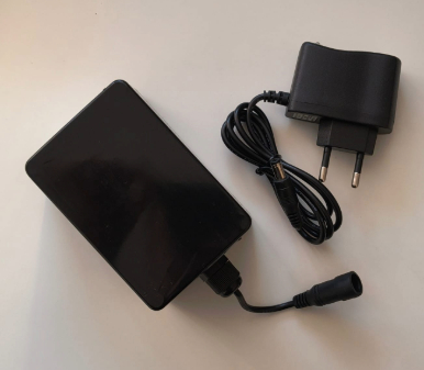 Iti oferim un blocator cu acumulator reincarcabil care dureaza foarte mult.